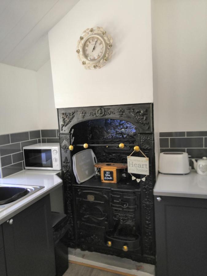 Captivating Isolde Cottage With Pool Near St Ives Camborne Bagian luar foto