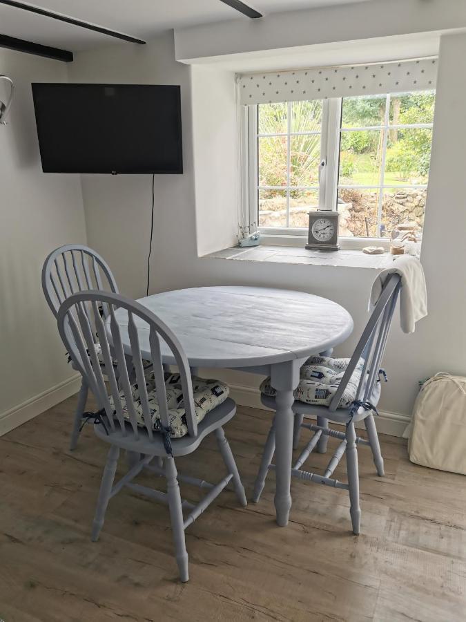 Captivating Isolde Cottage With Pool Near St Ives Camborne Bagian luar foto
